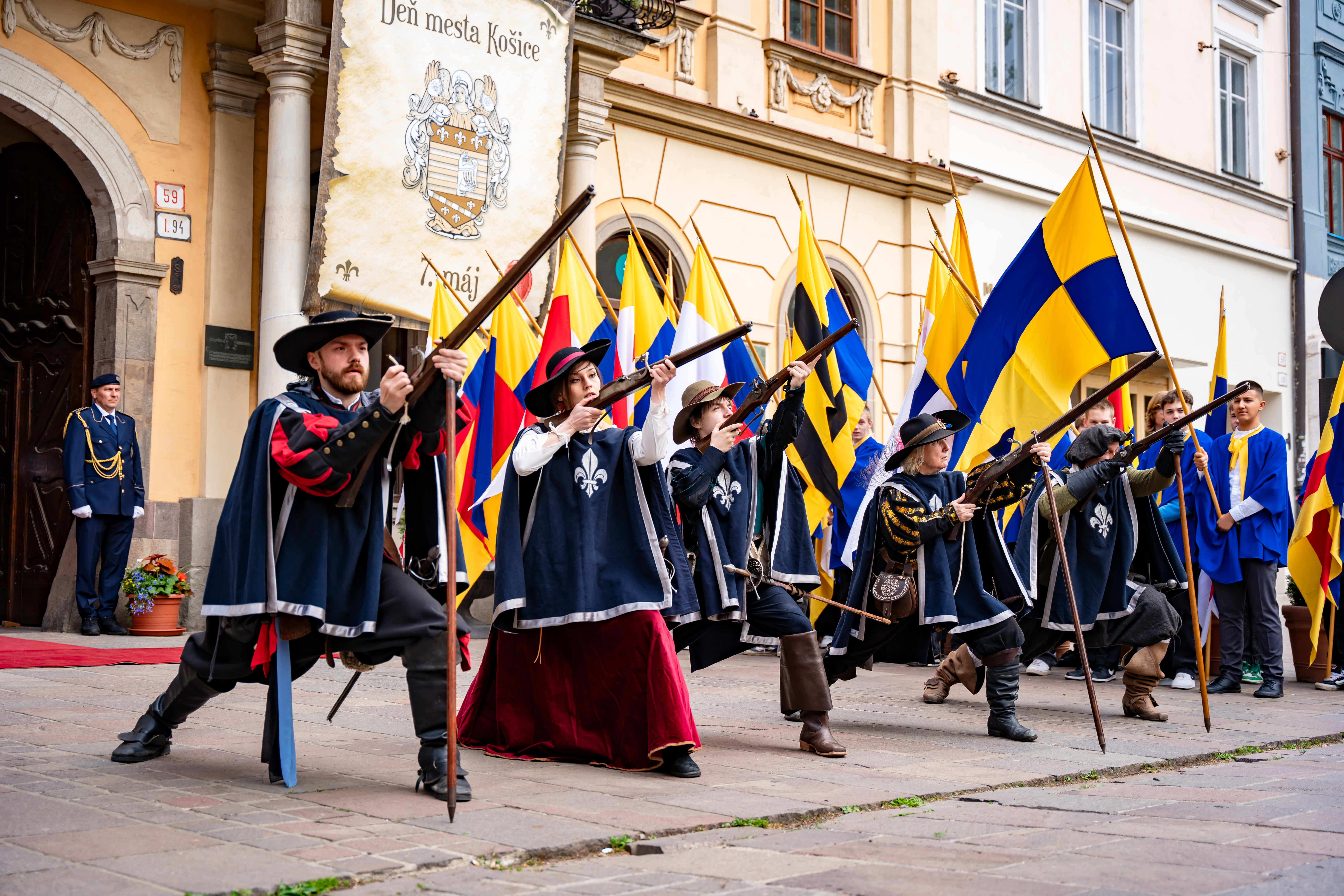 Slavnostny sprievod rytierov Hlavnou ulicou-61